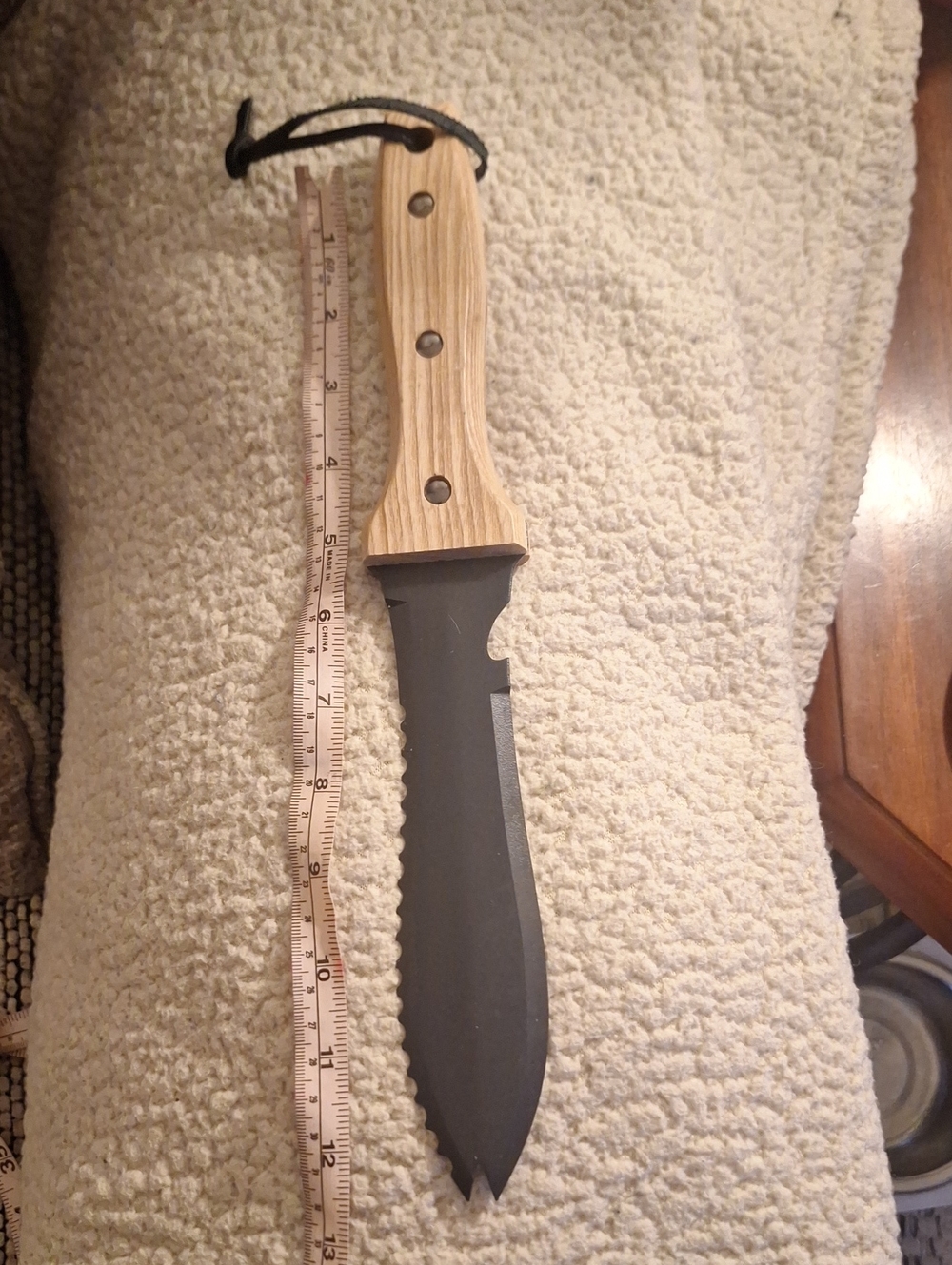 Source Unknown Black Blade with Light Wood Handle Combat Knife